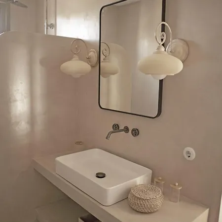 فيلة Jasmine فاثي