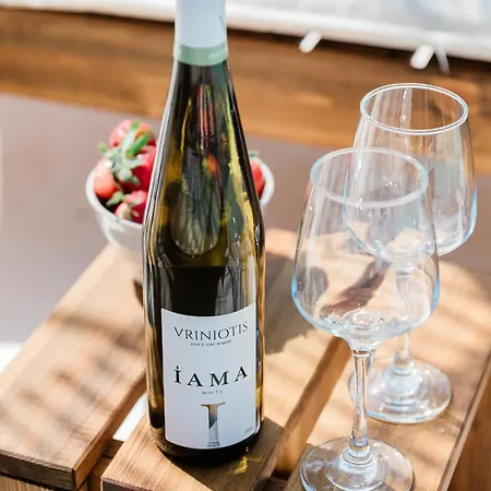 فيلة Jasmine فاثي